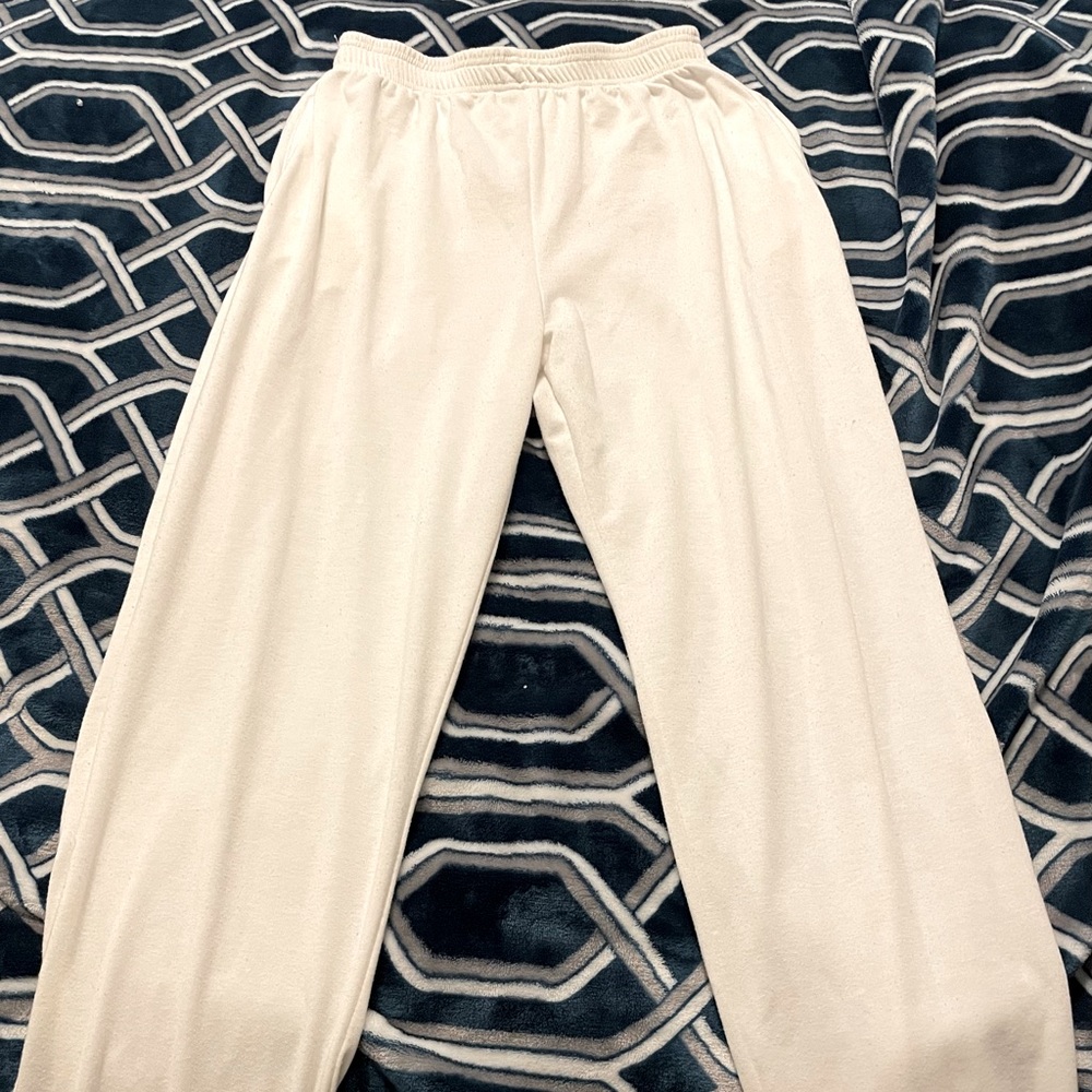 White joggers